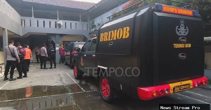 Polisi periksa terduga pengirim ancaman teror bom ke sekolah