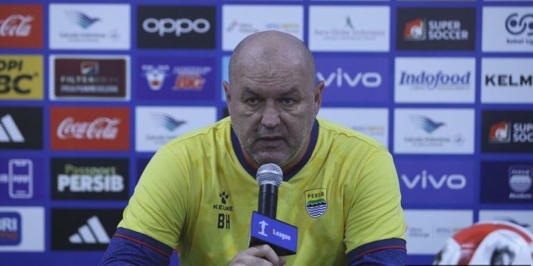 Bojan Hodak bicara soal pemain muda Persib yang bikin persaingan makin panas