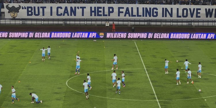 Live streaming Persib vs Persija & 11 larangan yang wajib Anda tahu