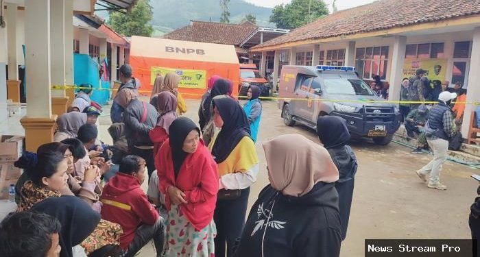 Rekap hari ke-4 longsor Cisarua: Sudah 48 kantong jenazah dievakuasi, 30 kantong teridentifikasi