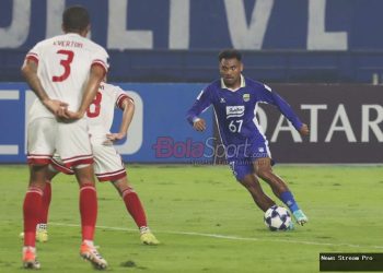 Dihujat suporter Persib usai terima kartu merah di markas Persik, Saddil Ramdani siap belajar banyak