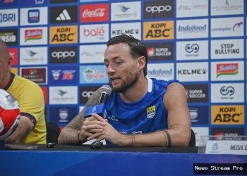 Persib vs Persija, Marc Klok tularkan makna laga untuk Thom Haye cs