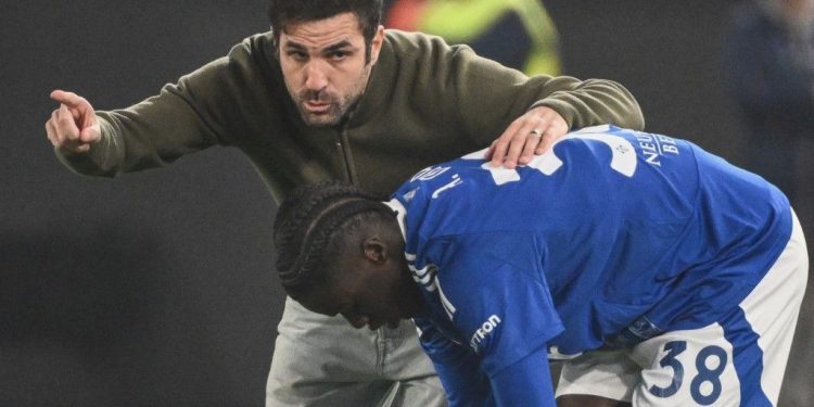 Terkejut Como tampil luar biasa, putra striker legendaris AC Milan: Cesc Fabregas meracik tim dengan sangat baik