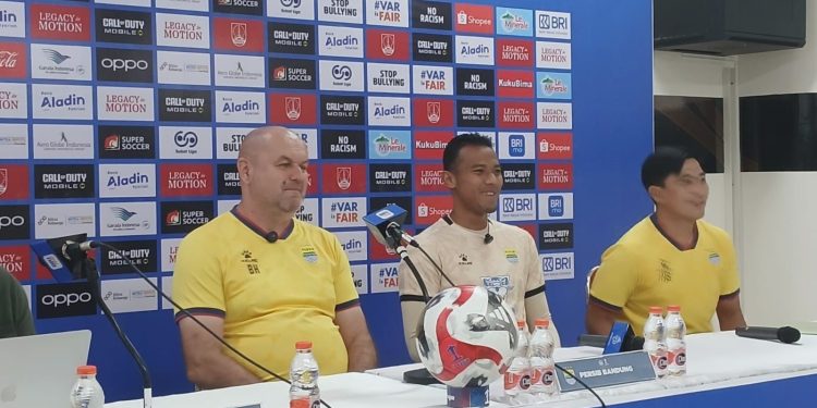 Berhenti di Dedi Kusnandar, Bojan Hodak tegaskan Persib tidak banyak rombak skuad di putaran kedua