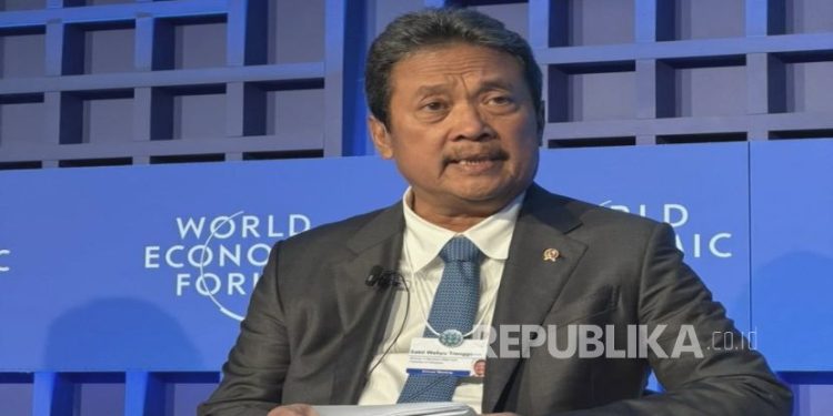 Menteri KKP pingsan saat pimpin upacara pelepasan jenazah korban pesawat ATR 42-500, ini penyebabnya