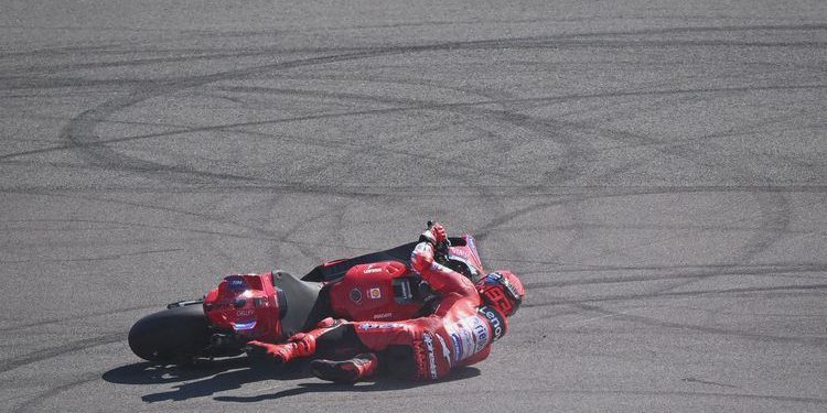 Aturan baru MotoGP 2026: Pebalap tak boleh restart motor di pinggir lintasan