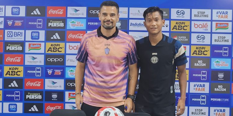 Pelatih Persita sebut Persib bukan tim yang sama lagi