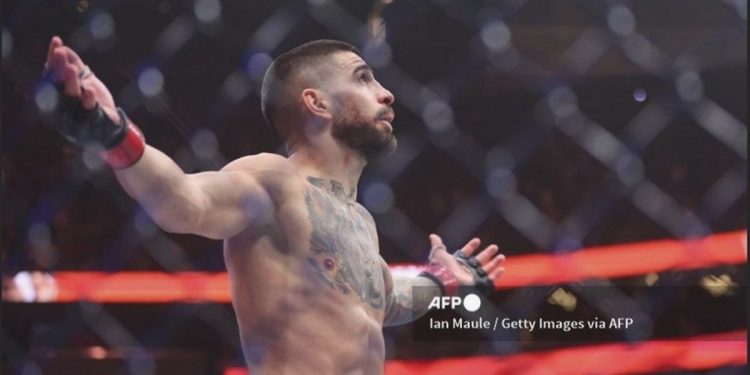 Gak cuma petarung UFC, Ilia Topuria bikin petinju gregetan ingin duel