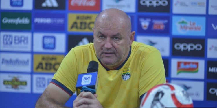 Bojan Hodak singgung para striker Persib usai kalahkan Madura United 5-0