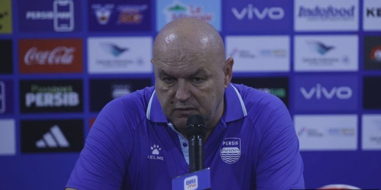Kata Bojan Hodak setelah Persib kalah menyakitkan di kandang Ratchaburi FC