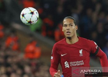 Sunderland vs Liverpool: Van Dijk bawa The Reds menang