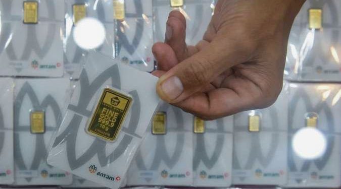 Harga emas Antam hari ini naik Rp 16.000 jadi Rp 3.028.000 per gram, Senin (23/2)