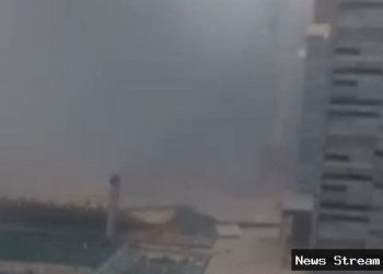 Polisi cek sumber ledakan di masjid Jember: papan besi di area wudu