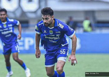 Frans Putros tinggalkan Persib Bandung demi misi Piala Dunia 2026