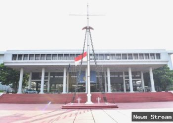 Try Sutrisno wafat, pemerintah minta warga kibarkan bendera setengah tiang
