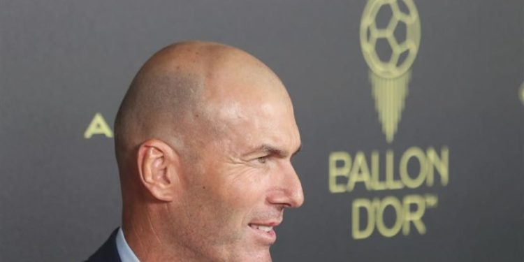 Zidane dilaporkan akan tangani timnas Prancis usai Piala Dunia 2026, sudah deal dengan FFF