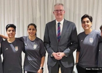 Protes lagu kebangsaan dan dicap pengkhianat, lima pemain sepak bola putri Iran diberi visa oleh Australia