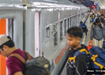 Penumpang kereta jarak jauh naik signifikan saat Lebaran