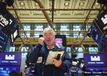 Wall Street naik setelah Trump tunda serangan ke jaringan pembangkit listrik Iran