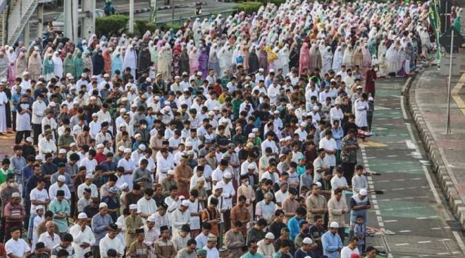 Selamat Idulfitri 1447, pilih pantun lucu & kata-kata ucapan Lebaran 2026 berikut