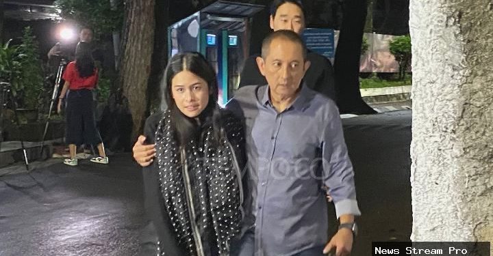 Deretan selebritas melayat di rumah duka Vidi Aldiano