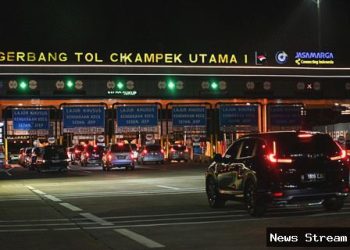Arus balik arah Jakarta, sejumlah ruas tol padat malam ini