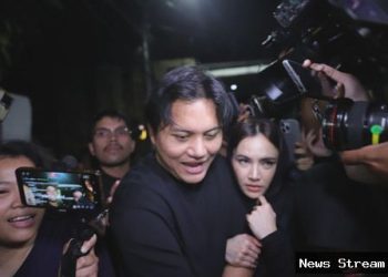 Mahalini ungkap penyesalan tak sempat balas chat Vidi Aldiano sebelum wafat