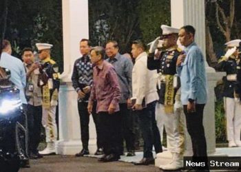 Presiden dan wapres terdahulu tinggalkan istana usai bertemu Prabowo