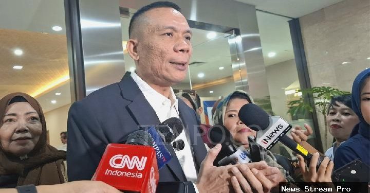 Rismon Sianipar temui Jokowi di rumah Solo