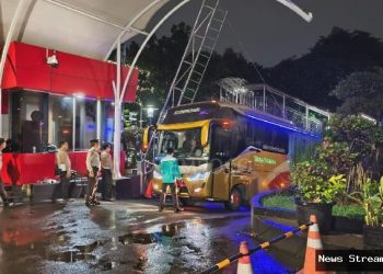 11 orang hasil OTT Pekalongan tiba di KPK