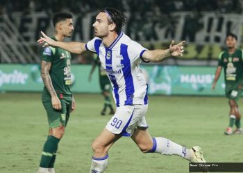 Persib gagal menang, Bojan Hodak takut sanksi, sentil wasit Eko Saputra