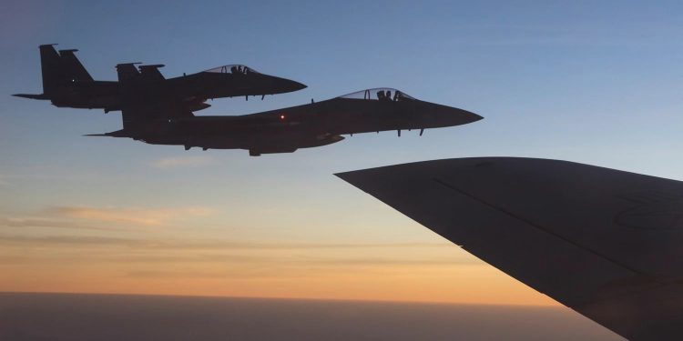 Tiga jet tempur AS jatuh di Kuwait, korban salah tembak