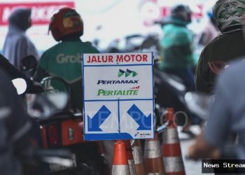 Tanggapi antrean di SPBU, Pertamina: Jangan panic buying