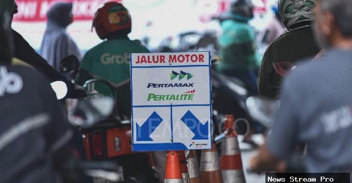 Tanggapi antrean di SPBU, Pertamina: Jangan panic buying