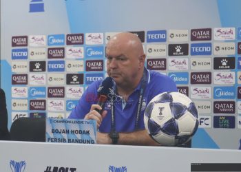 Persib kembali bertandang ke markas Persebaya, Bojan Hodak tak mau ulangi kesalahan fatal di GBT