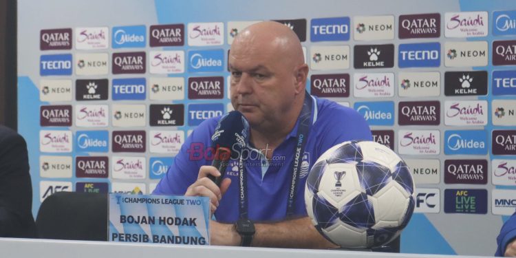 Persib kembali bertandang ke markas Persebaya, Bojan Hodak tak mau ulangi kesalahan fatal di GBT