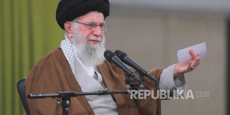 AS-Israel lancarkan serangan saat Khamenei rapat, CIA prediksi IRGC bisa ambil alih komando