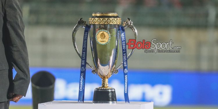 Klasemen Super League – Persib sukseskan misi menjauh di puncak, debut manis Imran Nahumarury antar Semen Padang akhiri paceklik 3 poin