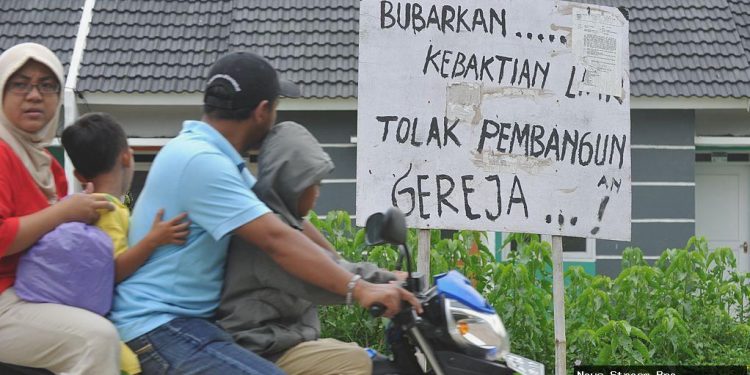 Ibadah jemaat gereja GMS di Bantul ‘dibubarkan dan diintimidasi’ – Mengapa pelanggaran kebebasan beragama dan berkeyakinan terus terjadi?