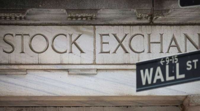 Wall Street bergerak mixed di tengah ketegangan Timur Tengah dan kebijakan The Fed