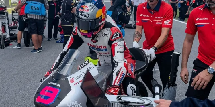 Hasil lengkap Veda Ega Pratama di Mugello! Rekor gila ini bikin Moto3 Italia 2026 makin membara