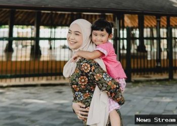 Respons anak soal penampilan baru Ria Ricis usai oplas hidung