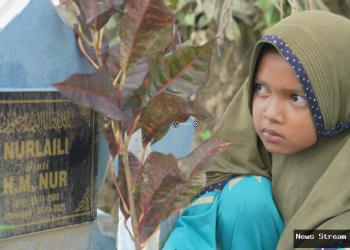 Kisah anak perempuan Aceh enam bulan pascabencana – ‘Kamu enak ada mama, bisa dimasaki, dipeluk. Saya enggak ada mama’