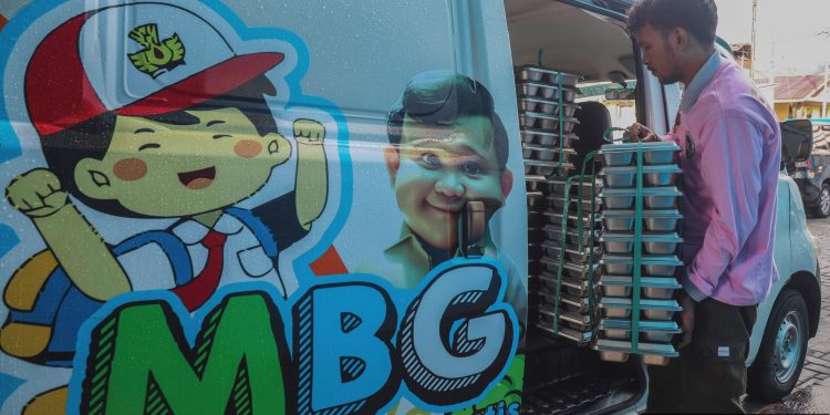 Modus, pola dan keterlibatan pihak lain dalam dugaan korupsi Dadan dkk di program MBG – ‘Kalau Kejagung punya nyali, ungkap aktor lainnya’