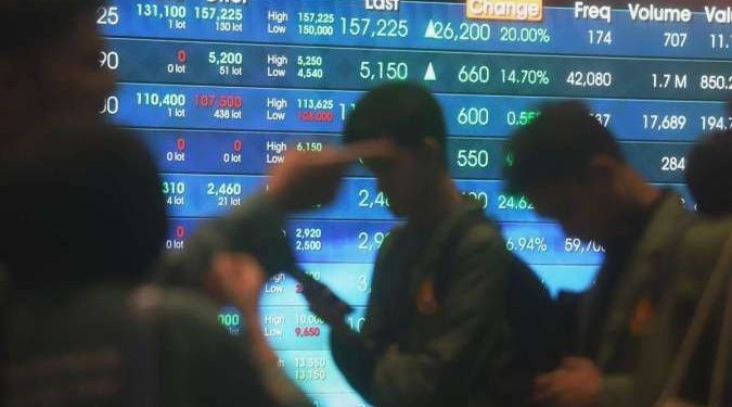 Saham yang banyak diakumulasi asing di tengah tren penurunan IHSG, Senin (8/6)