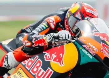Bocor! Alasan Brian Uriarte tetap P4 meski crash di Moto3 Hungaria 2026, bikin Veda Ega Pratama finis P16